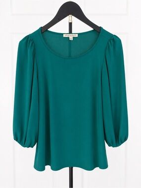 Green Envelope Green Puff-Sleeve Scoop-Neck Blouse